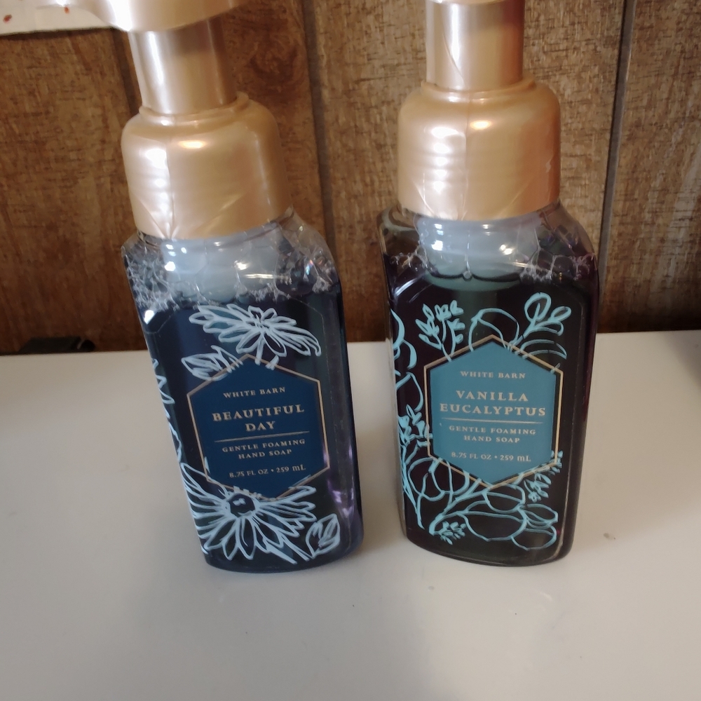 BRAND NEW!! BATH & BODYWORKS GENTLE FOAMING HAND SOAP.